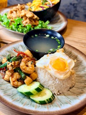 Khao Nom - ร้านข้าวหนม by null