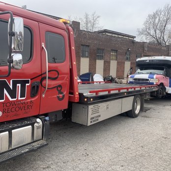 TNT Towing - Metro Bus - Towing Near Me - St. Louis, Missouri TNT Towing - Metro Bus - Towing Near Me - St. Louis, Missouri