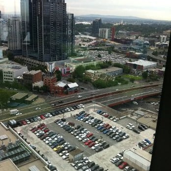 Crown Metropole - Casinos Near Me - Southbank, VIC