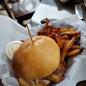 Sundancer Grill - blackened fish sandwich - American Near Me - Lakeway, Texas Sundancer Grill - blackened fish sandwich - American Near Me - Lakeway, Texas