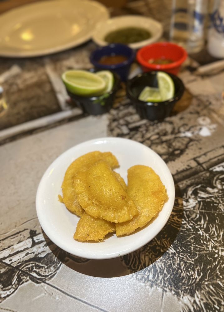 MONDONGO’S RESTAURANTE Updated November 2024 448 Photos & 341