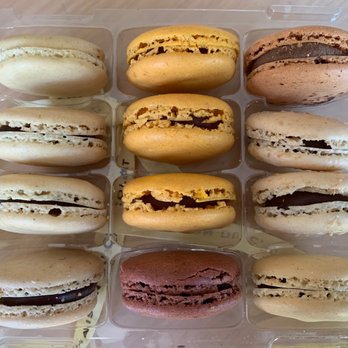 La Maison Du Chocolat - Madison Ave - Random assortment of ganache macarons from TGTG - Chocolatiers & Shops Near Me - New York, New York