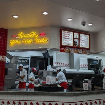 In-N-Out Burger - Inside - American Near Me - Van Nuys, California