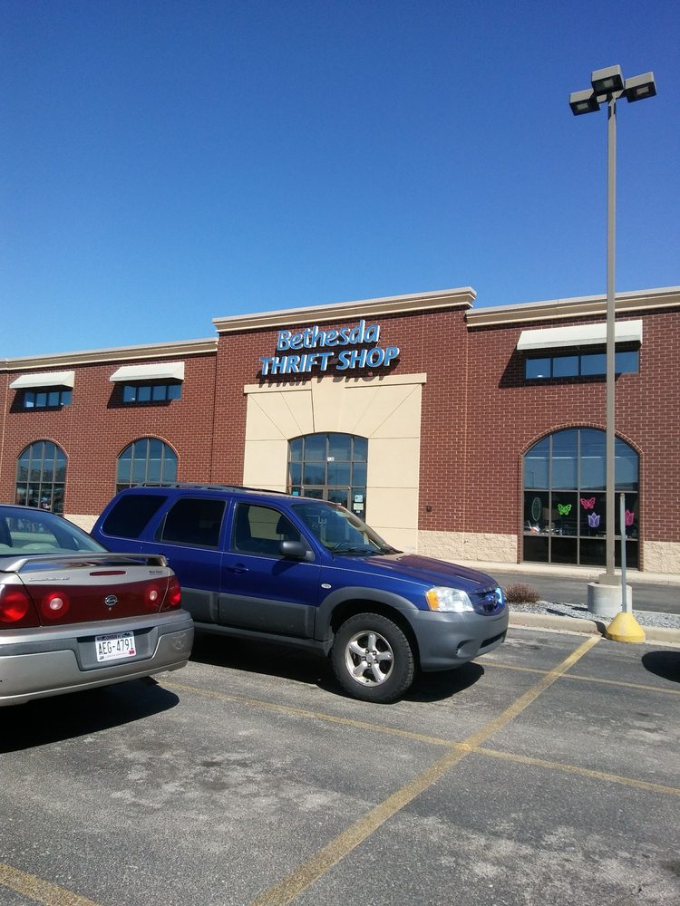 BETHESDA THRIFT STORE Updated October 2024 138 E Northland Ave