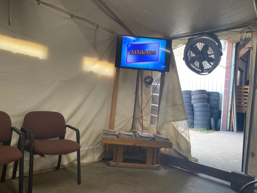 ROAD RUNNER TIRE Updated August 2024 5616 E 7th St, Joplin