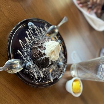Dua Trattoria - Lava cake.... My GOD this was soooo wonderful! - Mediterranean Near Me - Frisco, Texas