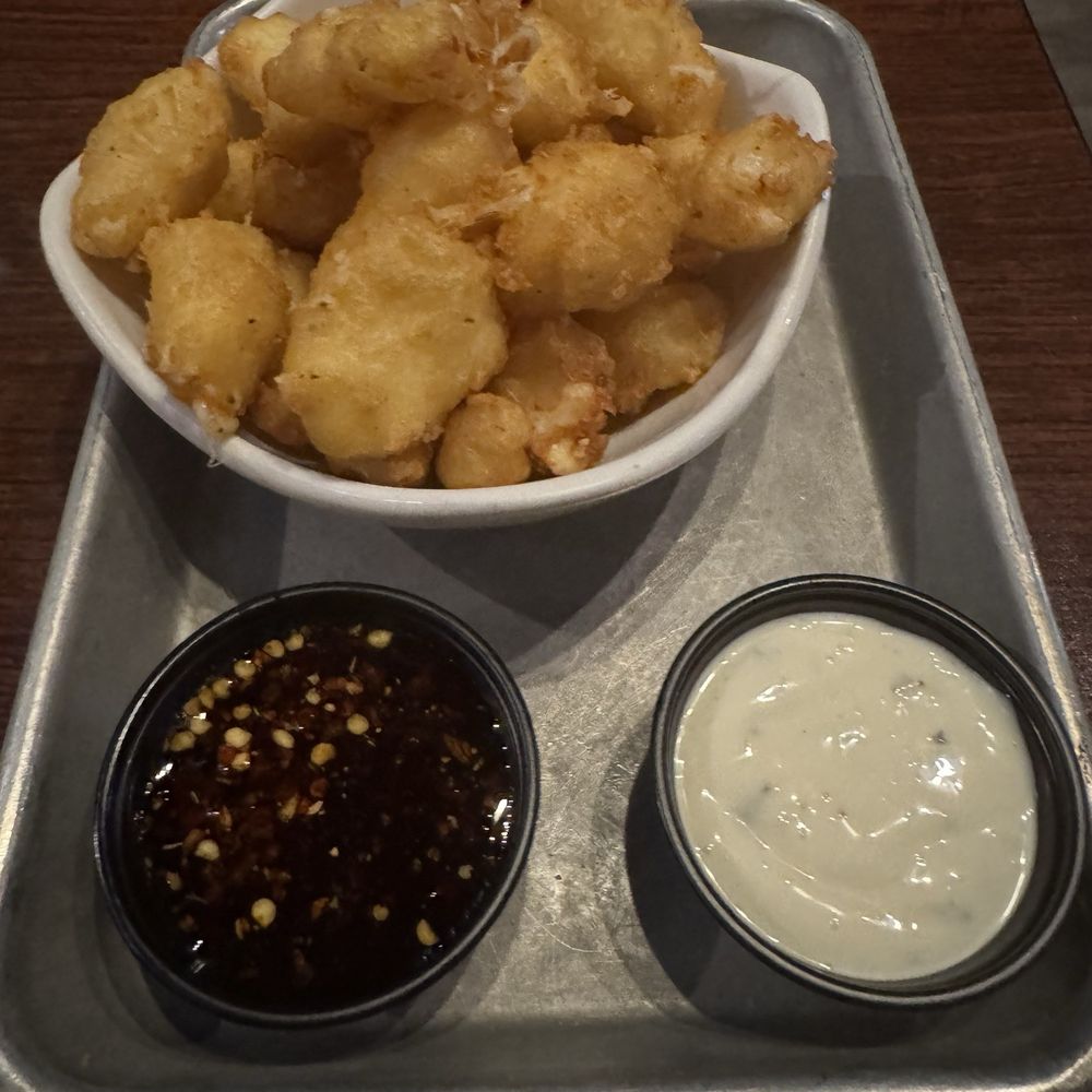 Crafty Cow - Burgers & Fried Chicken - HOT HONEY CHEESE CURDS (V) - Burgers Near Me - Oconomowoc, Wisconsin Crafty Cow - Burgers & Fried Chicken - HOT HONEY CHEESE CURDS (V) - Burgers Near Me - Oconomowoc, Wisconsin