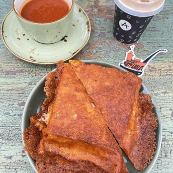 Rusty Ladle - Schmelty grilled cheese with side of tomato soup - Soup Near Me - San Francisco, California Rusty Ladle - Schmelty grilled cheese with side of tomato soup - Soup Near Me - San Francisco, California