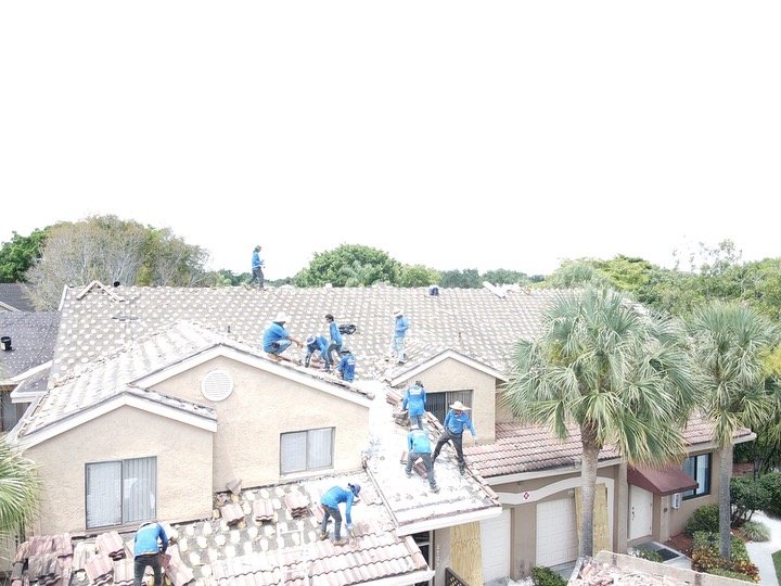 Slide of Pro Roofing Services