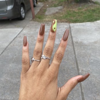 Lee's Nails - acrylic nail set - Nail Salons Near Me - Houston, Texas