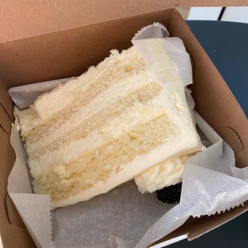 Jennivee’s Bakery - Tres Leches Cake - Desserts Near Me - Chicago, Illinois