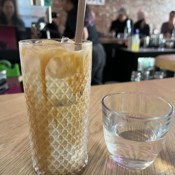 Ugly Duckling - Dulce de Lèche Latte - Bakeries Near Me - Portland, Maine