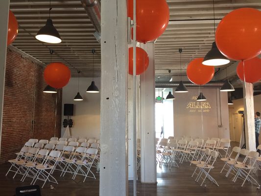 Party World Burbank by null