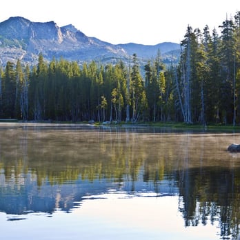 Wrights Lake - Early one morning. - Hiking Near Me - Kyburz, California