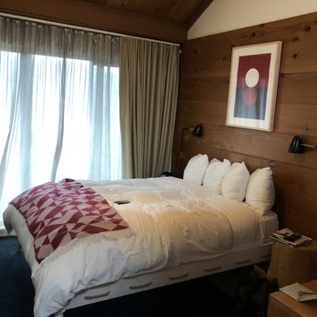Timber Cove Resort - Our room - Hotels Near Me - Jenner, California