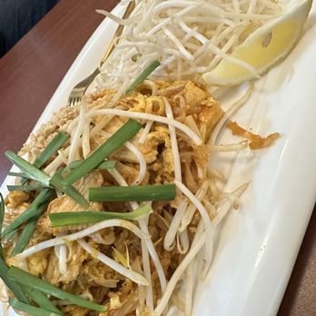Golden Spoon - Thai Near Me - Manteca, California Golden Spoon - Thai Near Me - Manteca, California