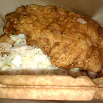 Bruxie - Buttermilk Fried Chicken and Waffle - Sandwiches Near Me - Orange, California
