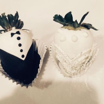 BK Sweet Treats - two chocolate covered strawberries - Desserts Near Me BK Sweet Treats - two chocolate covered strawberries - Desserts Near Me