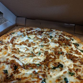 Luciano's Italian Brick Oven - Sausage, ricotta, spinach, Alfredo sauce - Italian Near Me - Mars, Pennsylvania