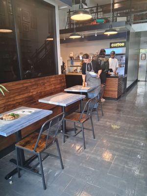 Monica Café by null