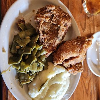 Old Mill Restaurant - Fried chicken meal - American Near Me - Pigeon Forge, Tennessee