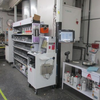 Quality Body & Fender - Computerized paint mixing station - Auto Repair Near Me - Oakland, California Quality Body & Fender - Computerized paint mixing station - Auto Repair Near Me - Oakland, California