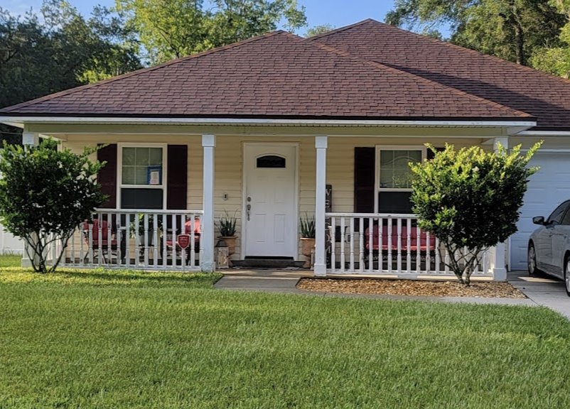 Slide of Roofing Pros USA