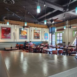Rumbi Island Grill - Dining area