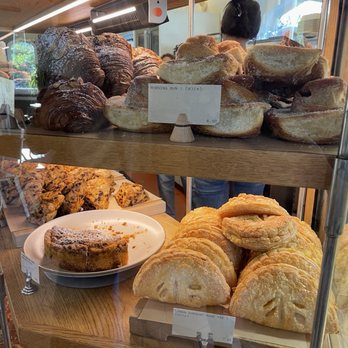 Tartine - Bakeries Near Me - Santa Monica, California Tartine - Bakeries Near Me - Santa Monica, California