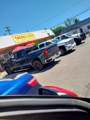 Tacos El Kevin by null