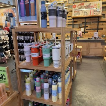Urban Outfitters - Men's Clothing Near Me - Phoenix, Arizona Urban Outfitters - Men's Clothing Near Me - Phoenix, Arizona