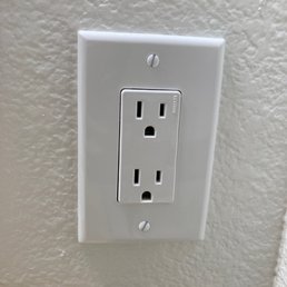 outlet outlet