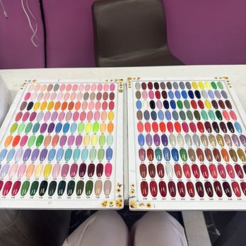 Vibrant Nail Spa - Nail Salons Near Me - Rialto, California