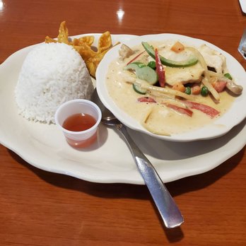 One Thai Restaurant - Panang Curry with Chicken. Only $8 during the lunch special and it also includes a soup. - Thai Near Me - Palm Bch Gdns, Florida One Thai Restaurant - Panang Curry with Chicken. Only $8 during the lunch special and it also includes a soup. - Thai Near Me - Palm Bch Gdns, Florida