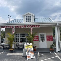 Angel’s Sweets Bakery - Exterior
