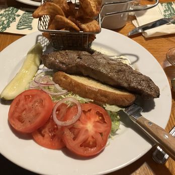 Harris Ranch Resort - Steak sandwich - American Near Me - Coalinga, California Harris Ranch Resort - Steak sandwich - American Near Me - Coalinga, California