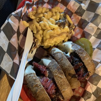 Briquettes Smokehouse - Reuben with Mac'n Cheese - Smokehouse Near Me - Ashtabula, Ohio