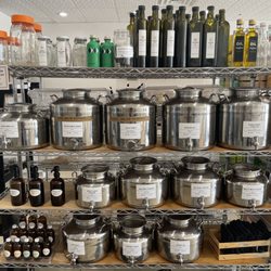 Dry Goods Refillery - Different kinds of healthy oils!