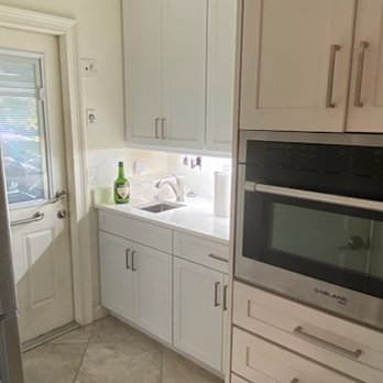 CleanFlorida - Precleaned wet bar. - Home Cleaning Near Me - Naples, Florida CleanFlorida - Precleaned wet bar. - Home Cleaning Near Me - Naples, Florida