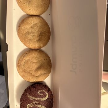 Crumbl - Oak Creek - Bakeries Near Me - Oak Creek, Wisconsin