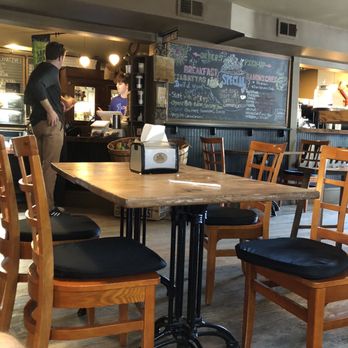 Middleburg Common Grounds - Seating area. - Coffee & Tea Near Me - Middleburg, Virginia Middleburg Common Grounds - Seating area. - Coffee & Tea Near Me - Middleburg, Virginia