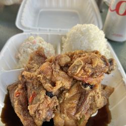 Famous chili pepper chicken always good