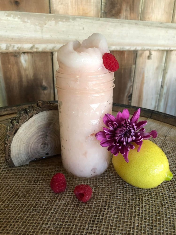 Rustic River Outfitters - vineyard in Huntington, IN