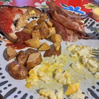 The Garnet Cafe - Classic breakfast - Breakfast & Brunch Near Me - Coeur D'alene, Idaho
