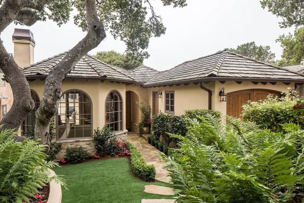 Nargis Radjapova-Compass | Realtor by null