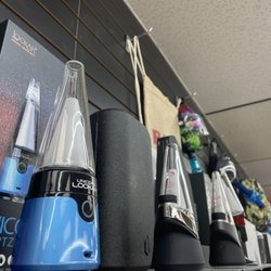 Royal Vape Smoke Shop - Wow
