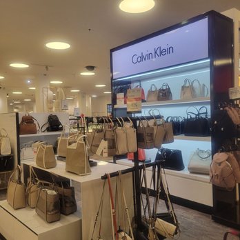 Macy's - Department Stores Near Me - Valley Stream, New York