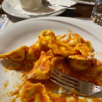 Enoteca Ca' de' Vén - Ravioli Pommodoro - Wine Bars Near Me - Ravenna, RA Enoteca Ca' de' Vén - Ravioli Pommodoro - Wine Bars Near Me - Ravenna, RA