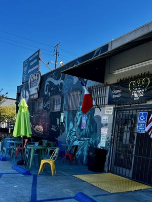 Frogs Organic Bakery by null