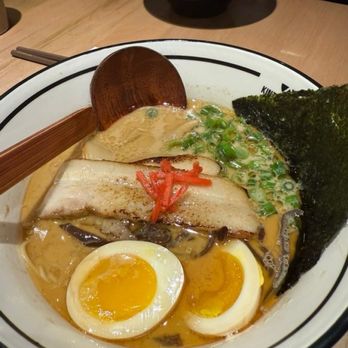 KINTON RAMEN BISHOP - Sawyer Ramen - Ramen Near Me - Montreal, Quebec KINTON RAMEN BISHOP - Sawyer Ramen - Ramen Near Me - Montreal, Quebec